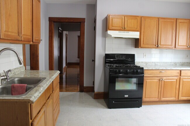 Building Photo - 45 Grandview Terrace