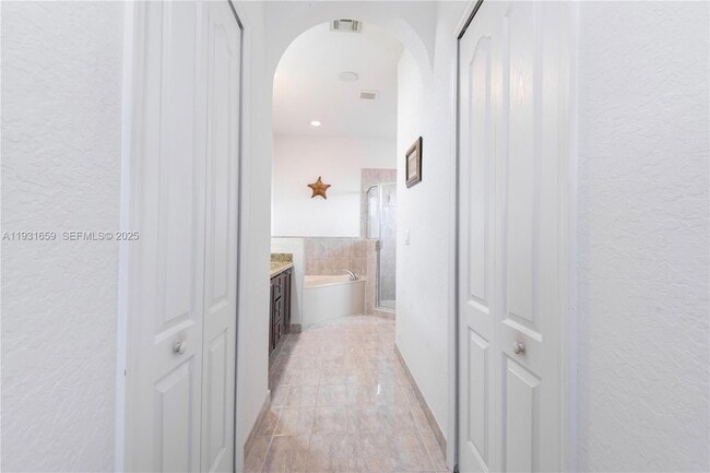 Building Photo - 18361 SW 154th Ave