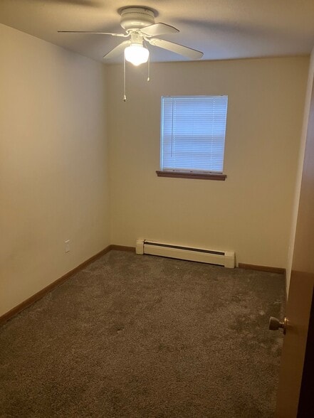 Building Photo - 405 8th St SW