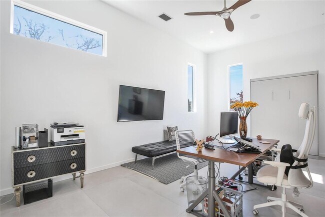 Building Photo - 3939 Higel Ave
