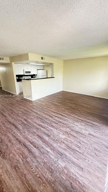 Building Photo - 3272 Coral Lake Ln