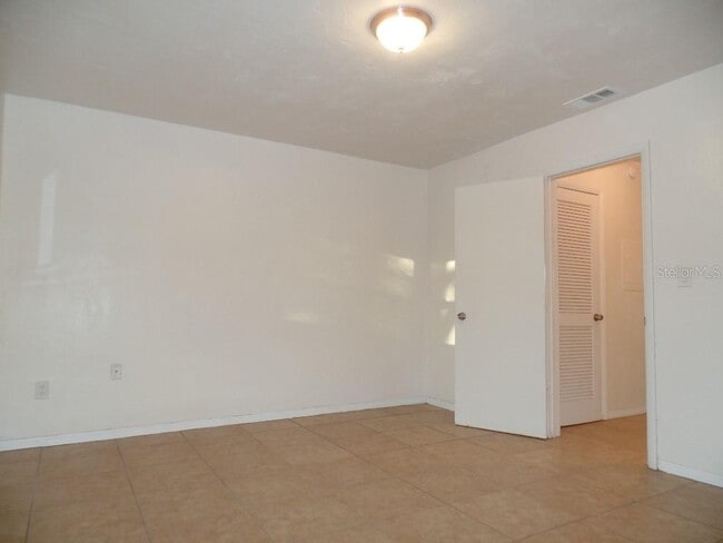 Building Photo - 1240 70th St N