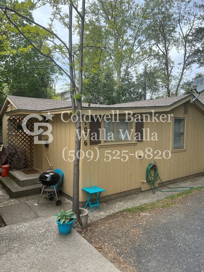 **PENDING APPLICATIONS** Cozy Eastgate Home 1076 Francis Ave Walla