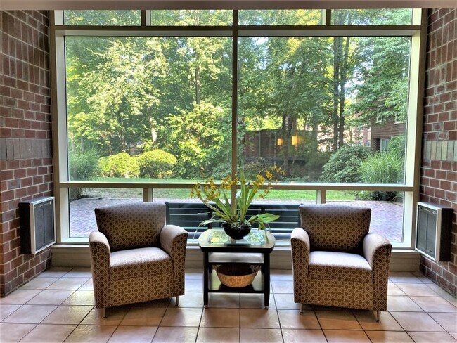 Building Photo - 1 Watermill Pl