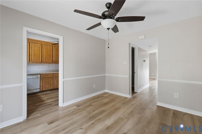 Building Photo - 2218 Kingsbrook Dr