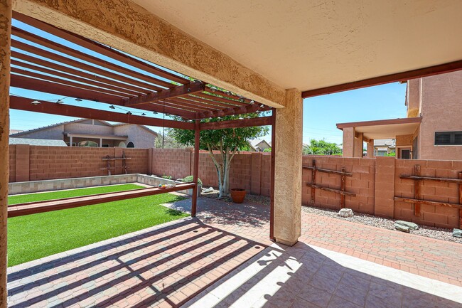 Building Photo - RV GATE! Lovely 4 bedroom, 3 bathroom home...