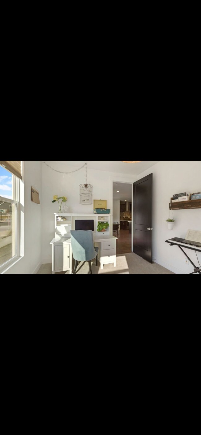 Building Photo - 11449 S Abbey Mill Dr