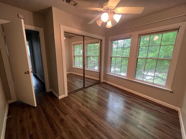Building Photo - 1514 Forest Trail