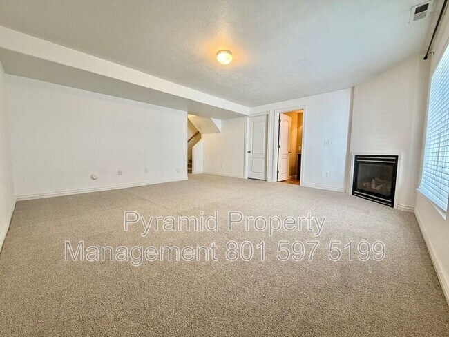 Building Photo - 6712 Bonham Ln