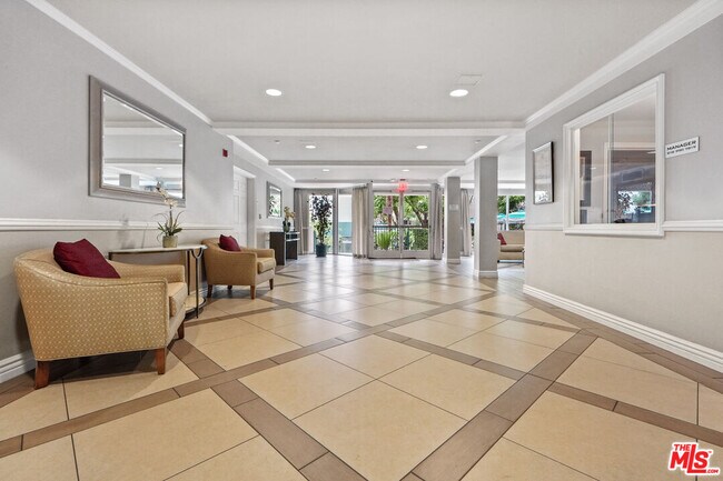 Building Photo - 4501 Cedros Ave