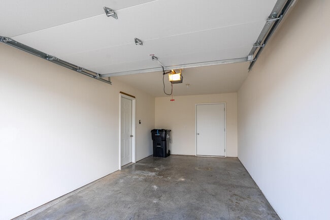 Building Photo - 5718 Canaveral Dr