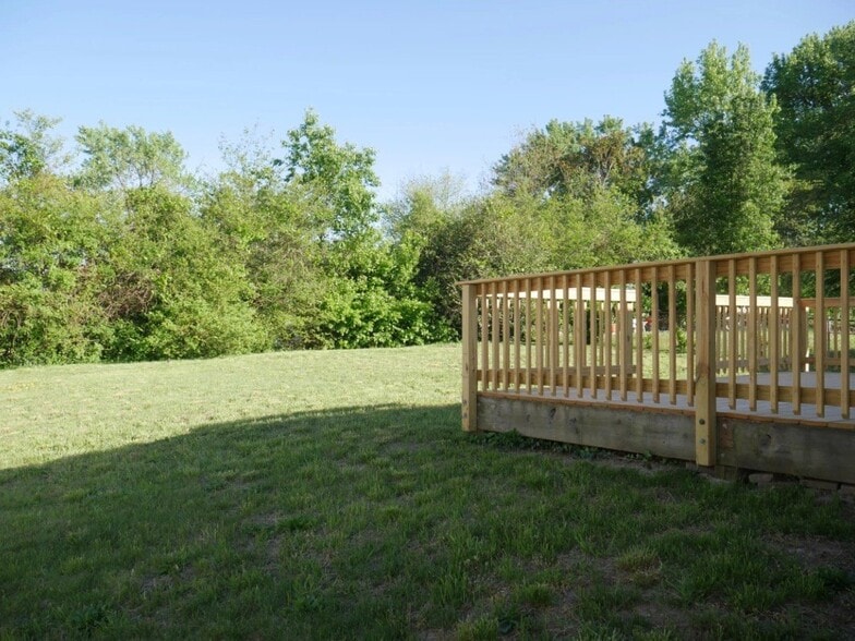 Building Photo - 2312 Wintergreen Ave