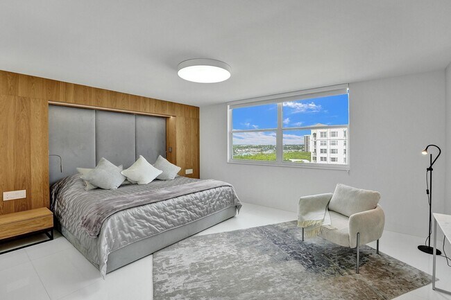 Building Photo - 3606 S Ocean Blvd
