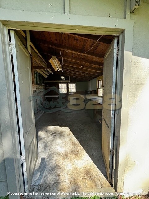 Building Photo - 726 Brookside Camp Rd