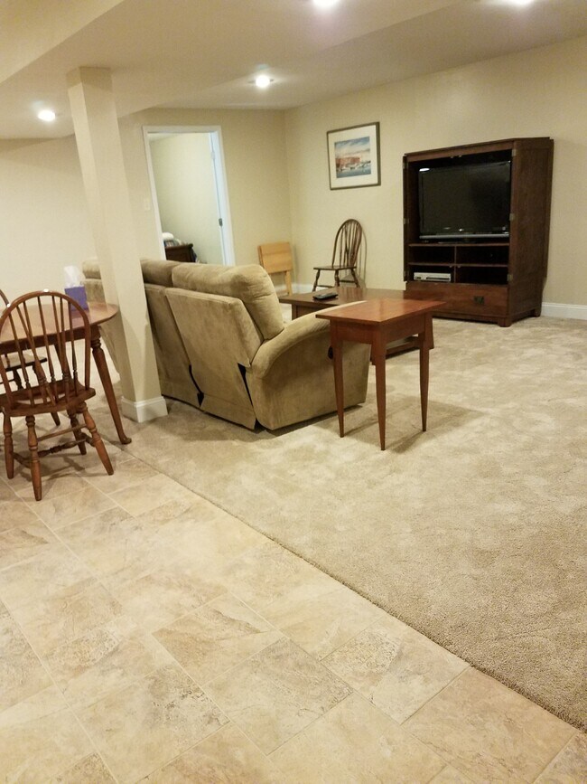 Building Photo - 89 Willow Ridge Ct