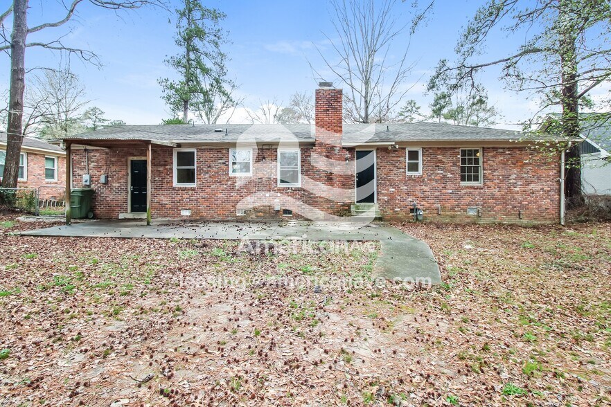 Building Photo - 2012 Woodtrail Dr