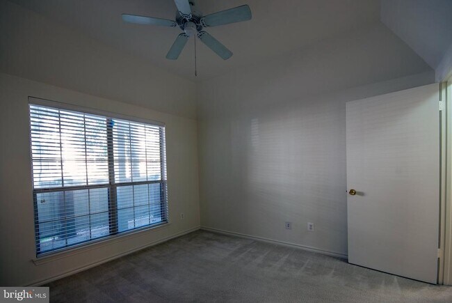 Building Photo - 12153 Penderview Ln
