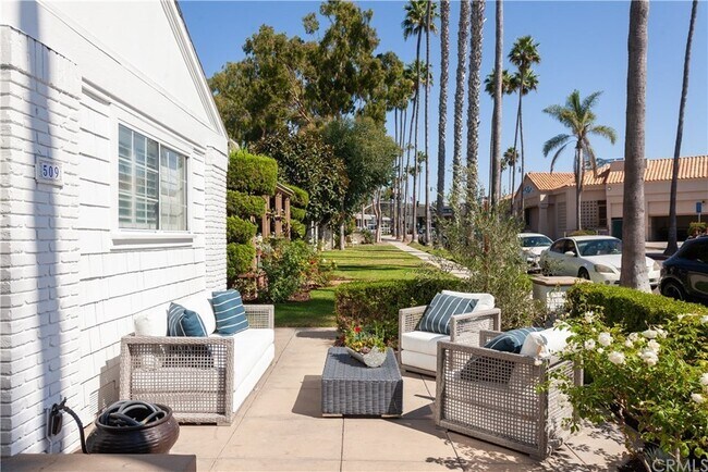 Building Photo - 509 Goldenrod Ave