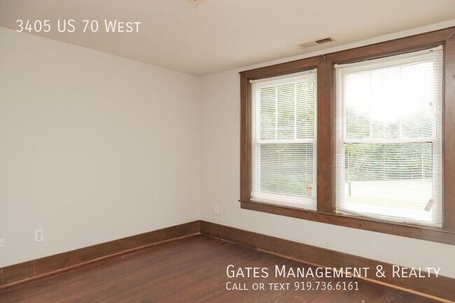 Building Photo - Need to have close access to the interstate?