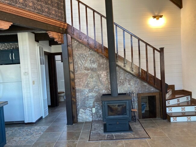Building Photo - 72 El Llano Rd