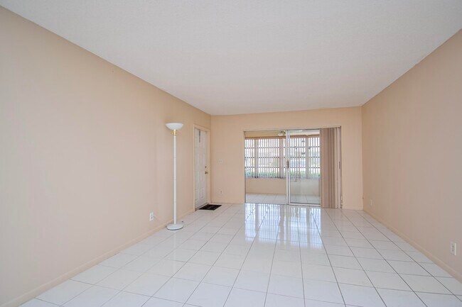 Building Photo - 14579 Canalview Dr