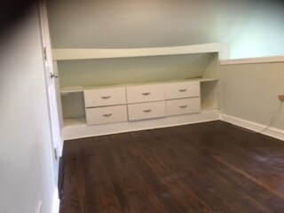 Building Photo - 425 Sherman Ave