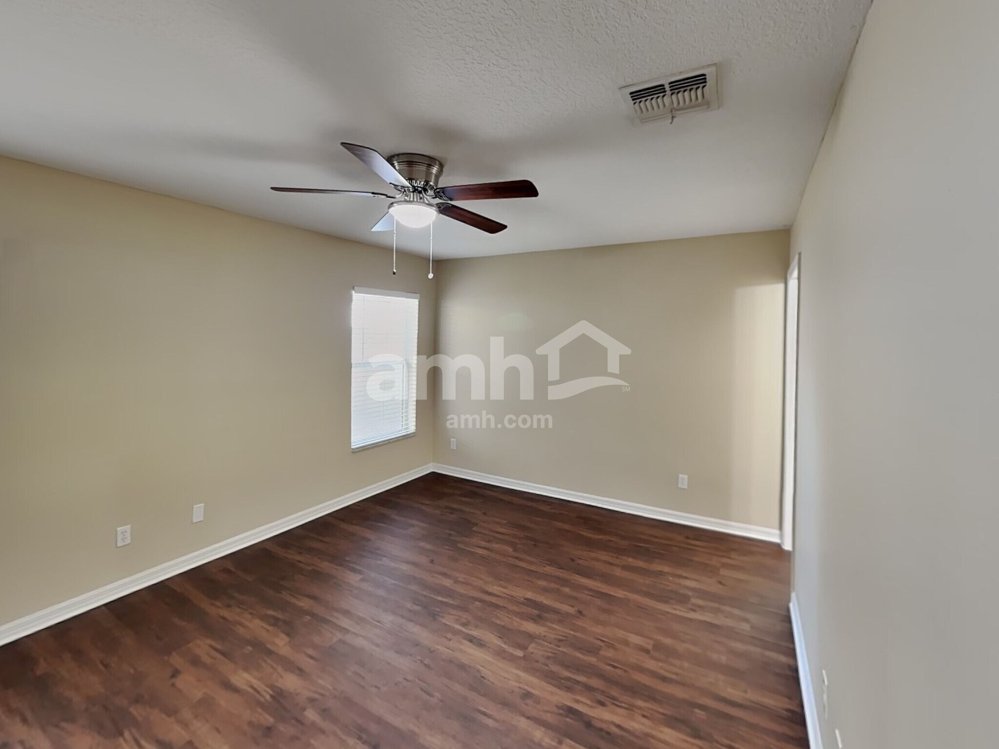 Building Photo - 2340 Norwood Pl