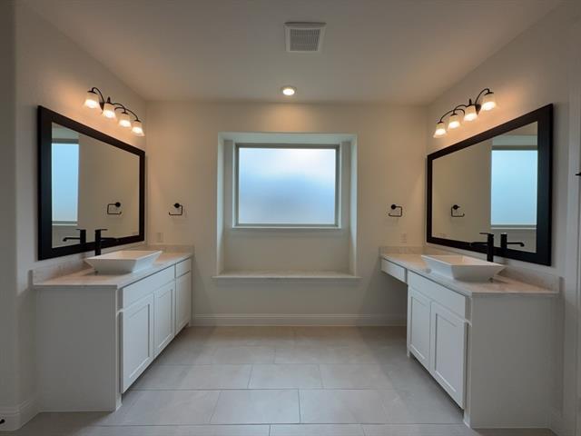 Building Photo - 2463 Bussey Dr