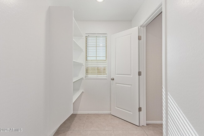 Building Photo - 16648 W Jenan Dr