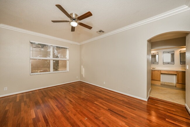 Building Photo - 5293 Sancerre Cir