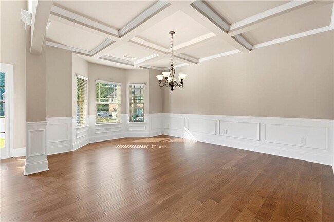 Building Photo - 5290 Clingman Ct