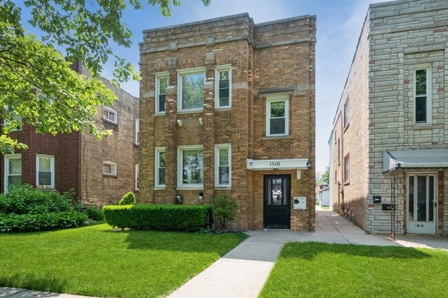 Primary Photo - 1510 Pitner Ave