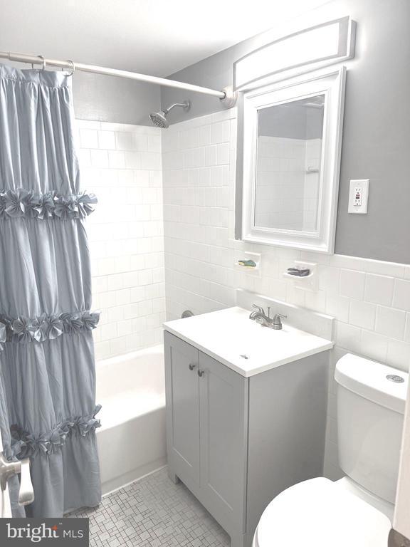 Building Photo - 7553 Spring Lake Dr