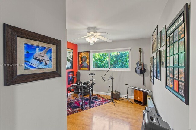 Building Photo - 14270 SW 74th Ct