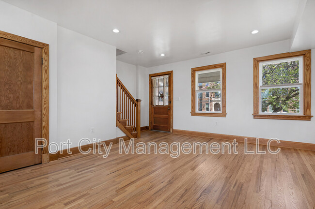 Building Photo - 730 Rappolla St