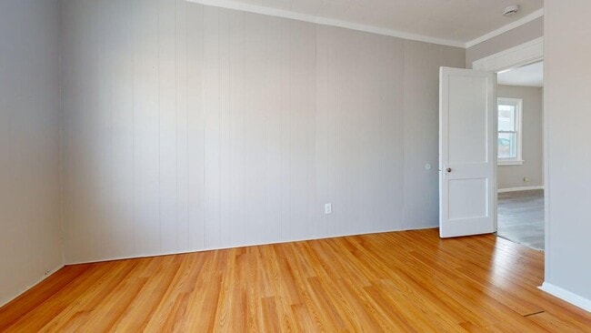 Building Photo - 3272 W 50th St