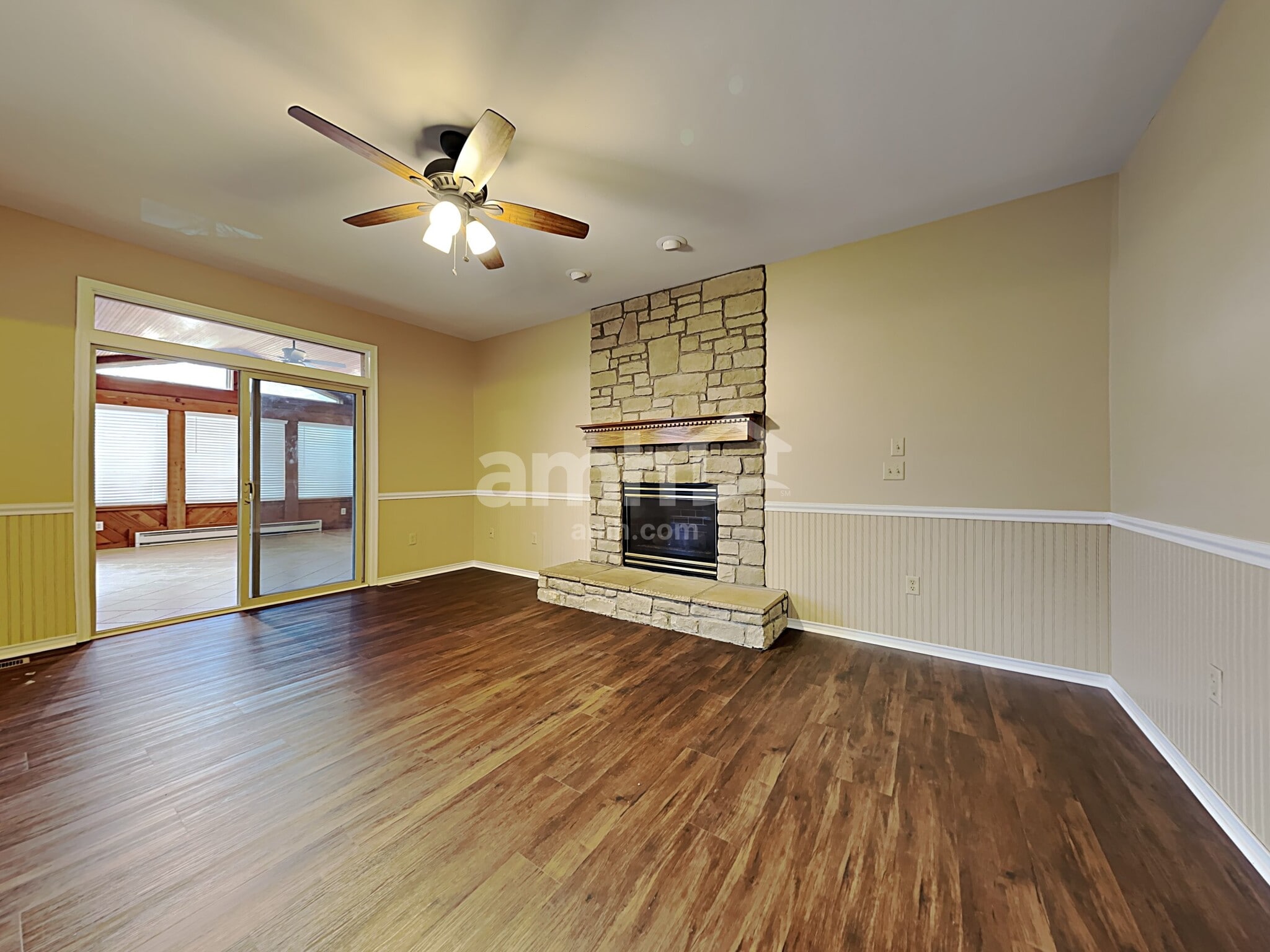 Building Photo - 11207 Sugarmill Dr