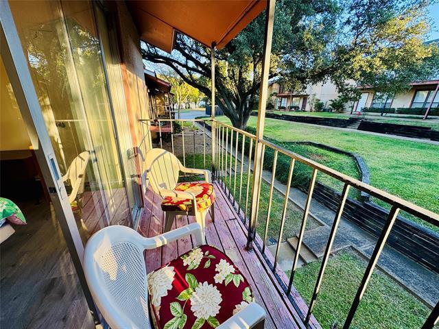 Building Photo - 5612 Marina Dr