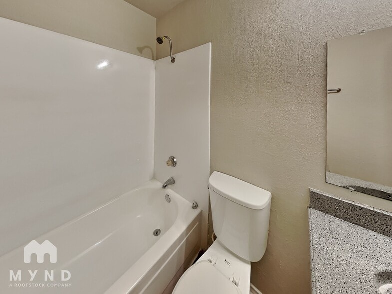 Building Photo - 11835 Garden Terrace Dr