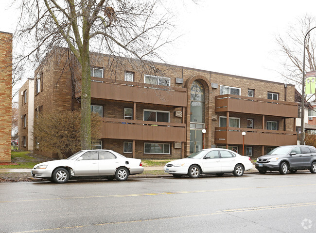 Building Photo - Regency Apartments