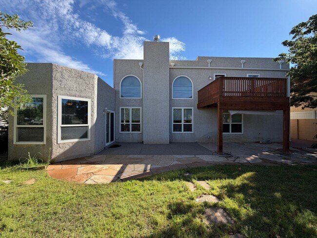 Building Photo - 9600 Allande Rd NE