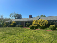 Building Photo - 203 S Airport Rd