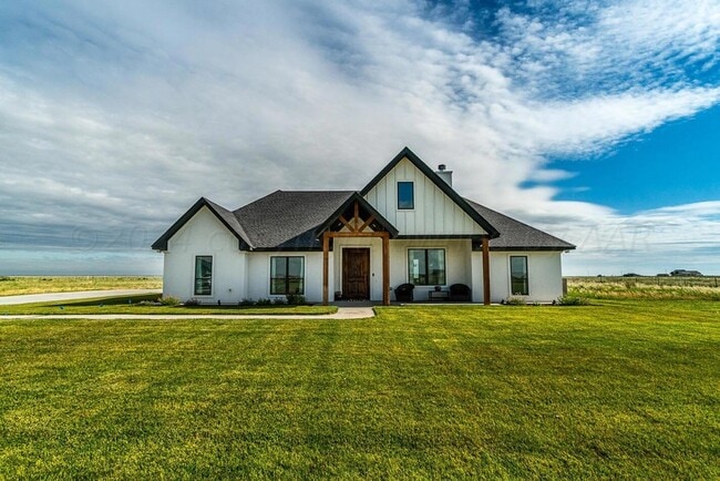 Building Photo - 501 E Cemetery Rd