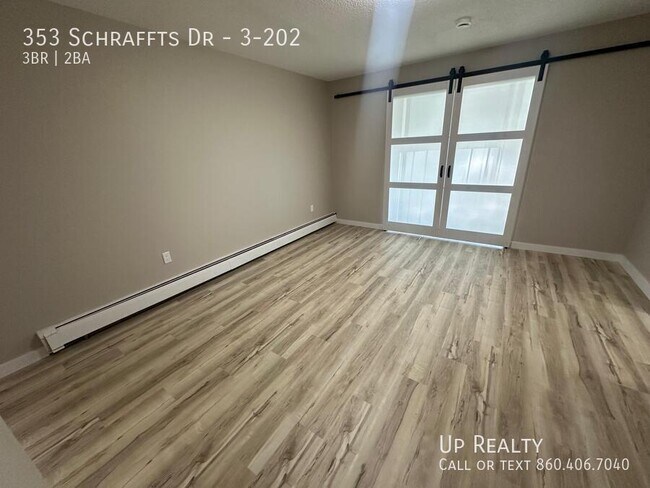 Building Photo - 353 Schraffts Dr