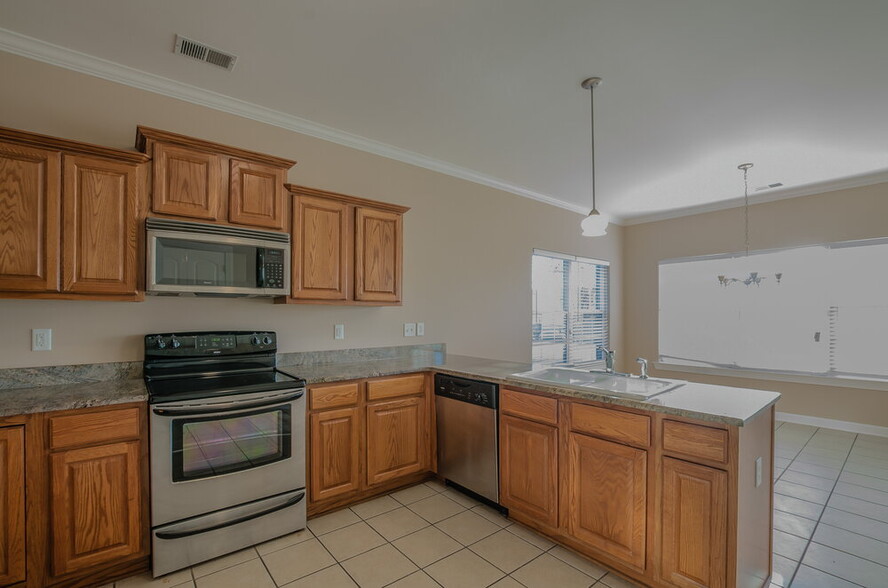 Building Photo - 1655 Kings Pond Cove