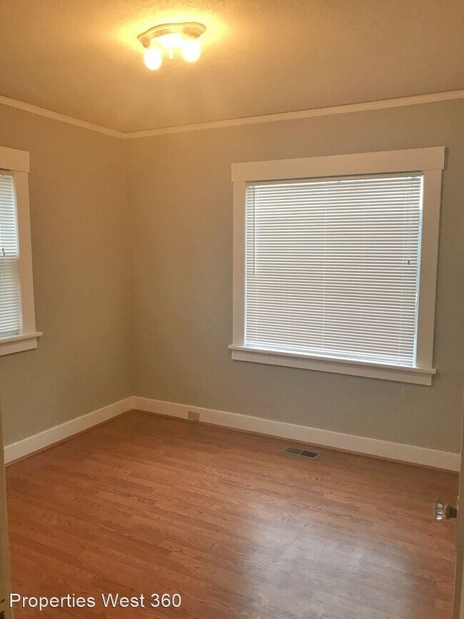 Building Photo - 2 br, 1 bath House - 209 NW 17th Ave.