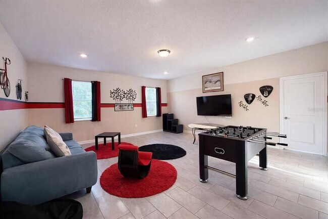 Building Photo - 691 Sticks St