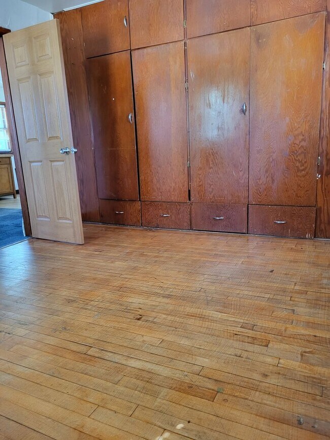 Building Photo - 1226 Berner St