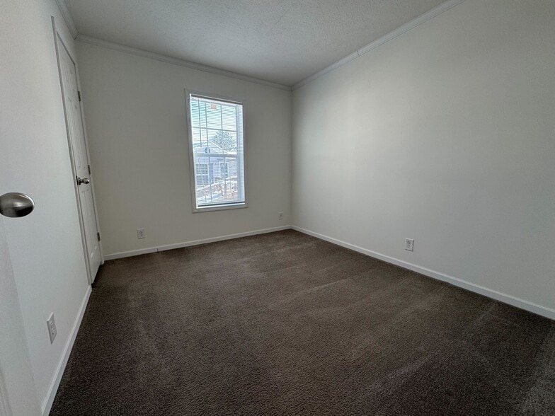 Building Photo - 317 22nd St NW