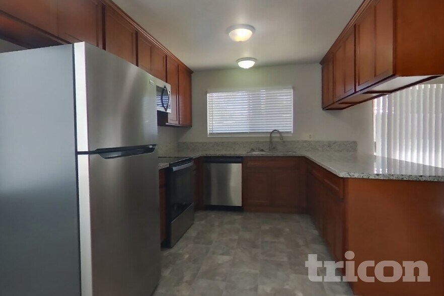 Building Photo - 748 La Cruz Ln